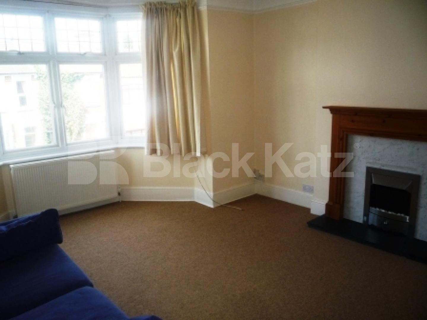 			3 Bedroom, 1 bath, 1 reception Flat			 Stonard Road, PALMERS GREEN