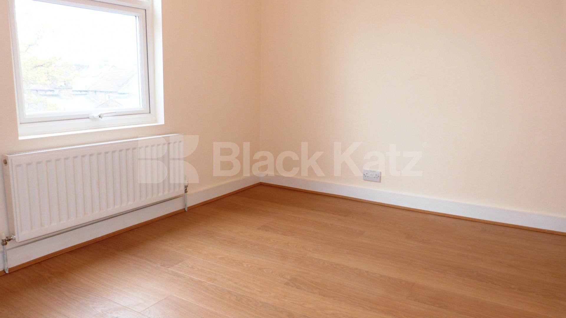			3 Bedroom, 1 bath, 1 reception Flat			 West Green Road, Seven Sisters