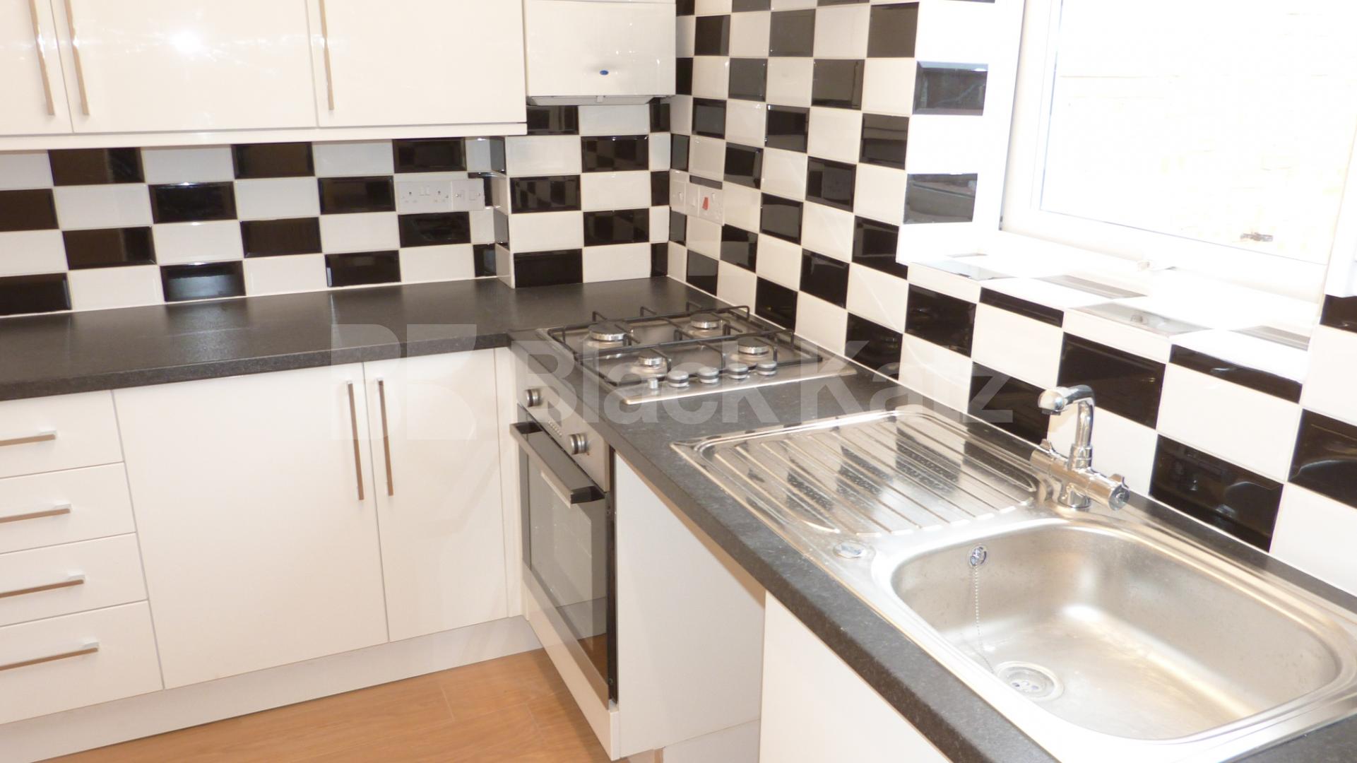 			3 Bedroom, 1 bath, 1 reception Flat			 West Green Road, Seven Sisters