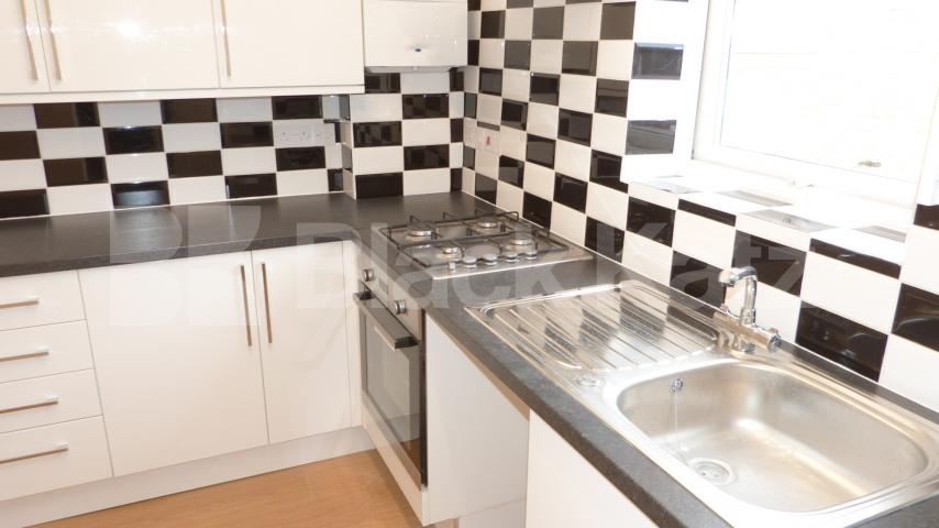 			3 Bedroom, 1 bath, 1 reception Flat			 West Green Road, Seven Sisters