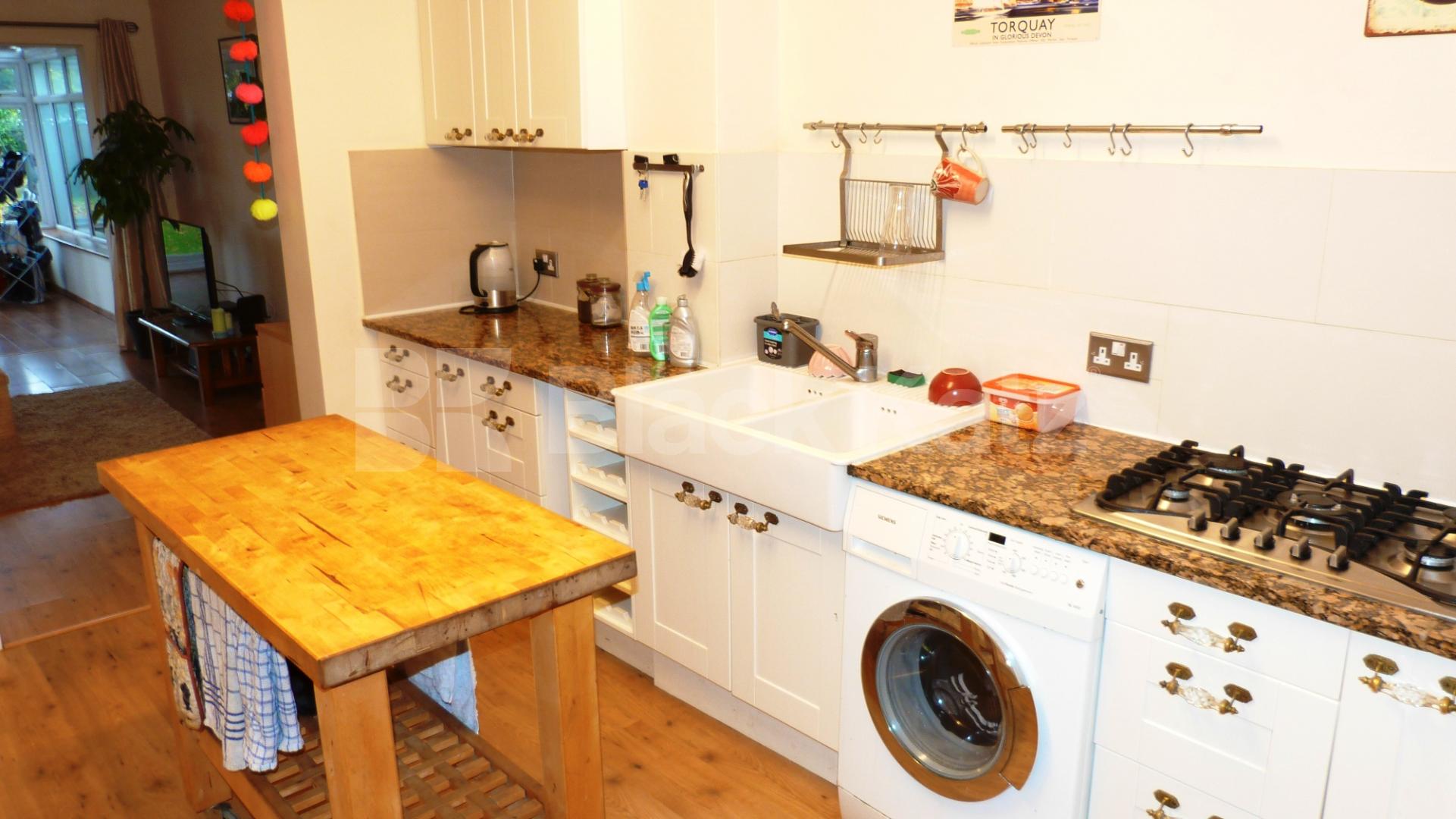 			Amazing Garden Flat !, 1 Bedroom, 1 bath, 1 reception Ground Floor Flat			 Maidstone Road, BOUNDS GREEN, N11