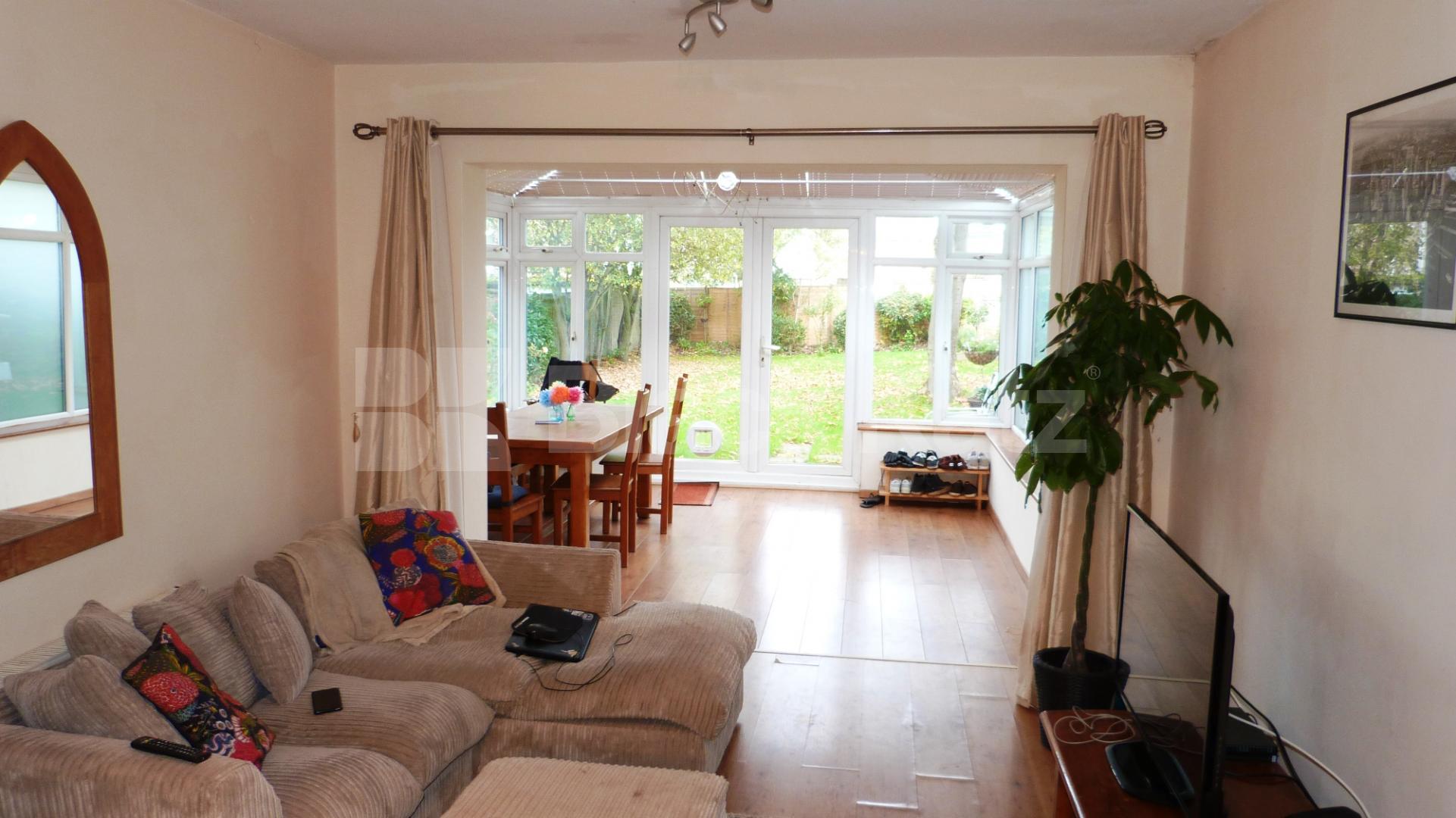 			Amazing Garden Flat !, 1 Bedroom, 1 bath, 1 reception Ground Floor Flat			 Maidstone Road, BOUNDS GREEN, N11