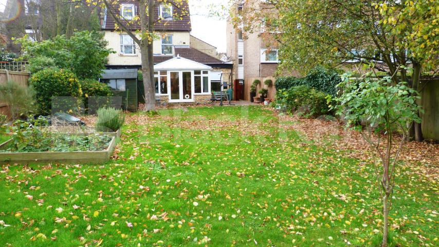 			Amazing Garden Flat !, 1 Bedroom, 1 bath, 1 reception Ground Floor Flat			 Maidstone Road, BOUNDS GREEN, N11