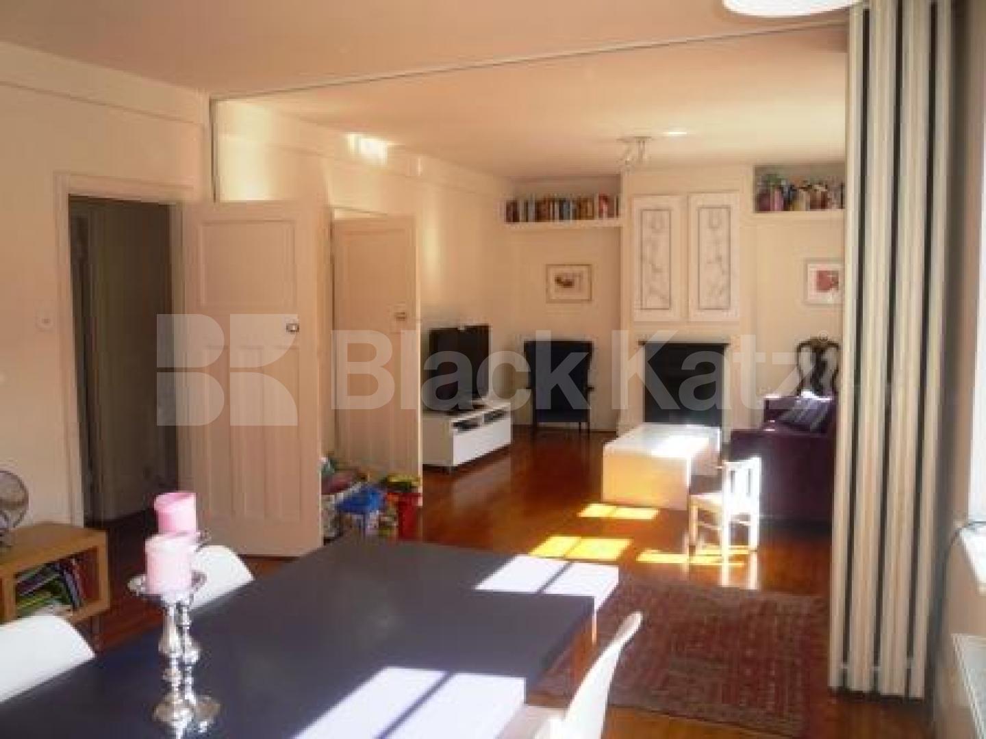 			2 Bedroom, 1 bath, 1 reception Flat			 Crouch End Hill, Crouch End