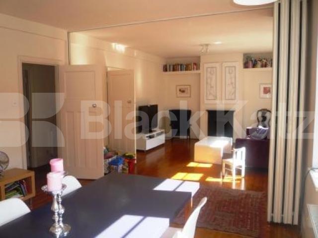 			2 Bedroom, 1 bath, 1 reception Flat			 Crouch End Hill, Crouch End