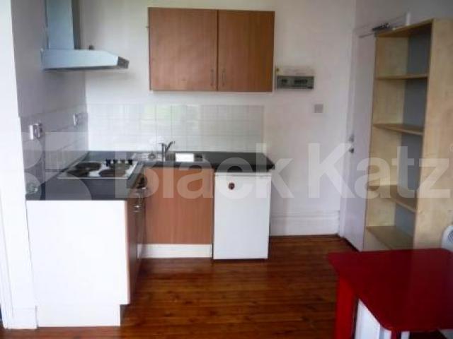 			Studio Apartment, 1 bath, 1 reception Studio			 Wellfield Avenue, MUSWELL HILL