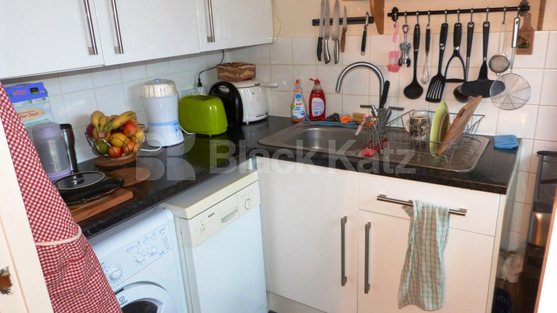 			1 Bedroom, 1 bath, 1 reception Flat			 Deanery close, East Finchley