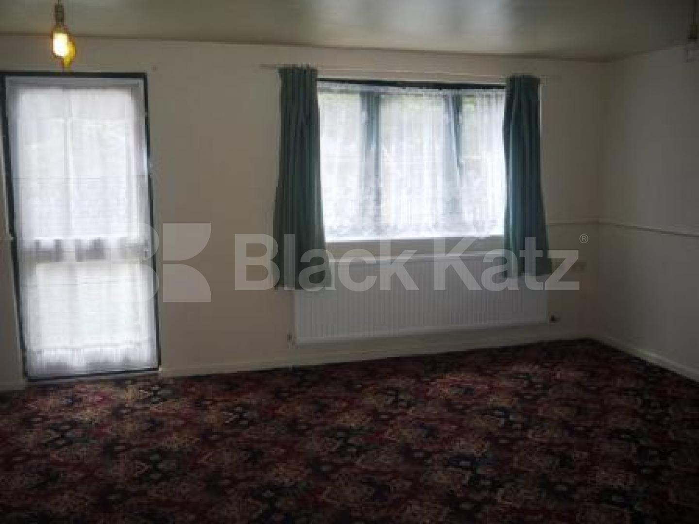 			3 Bedroom, 1 bath, 1 reception Terraced House			 Miles Road, Hornsey