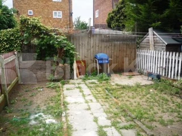 			3 Bedroom, 1 bath, 1 reception Terraced House			 Miles Road, Hornsey