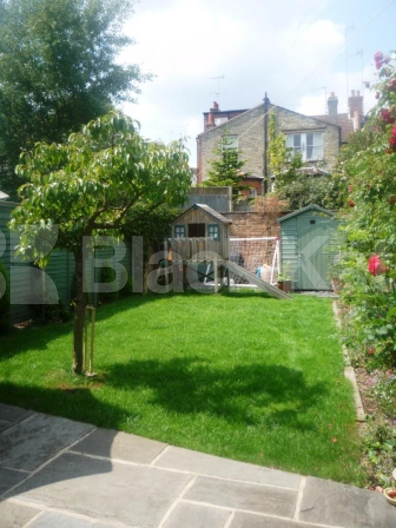 			4 Bedroom, 1 bath, 1 reception Semi-Detached House			 Outram Road, Alexandra Palace