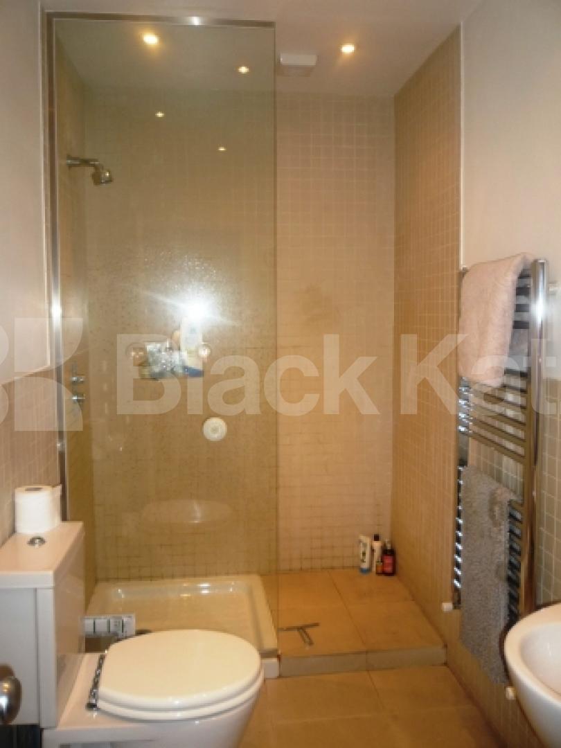 			4 Bedroom, 1 bath, 1 reception Semi-Detached House			 Outram Road, Alexandra Palace