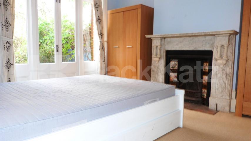 			Amazing Garden Property !, 2 Bedroom, 1 bath, 1 reception Flat			 Priory Road, Crouch End