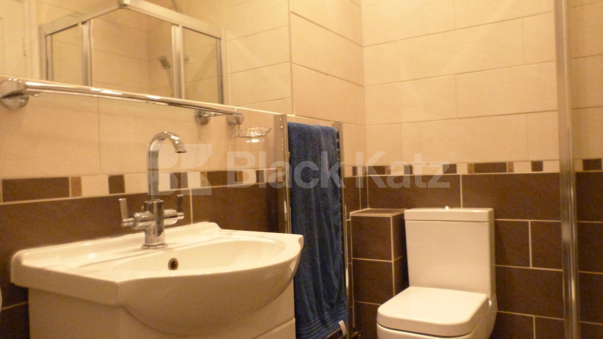 			Amazing Garden Property !, 2 Bedroom, 1 bath, 1 reception Flat			 Priory Road, Crouch End