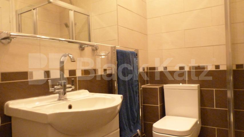 			Amazing Garden Property !, 2 Bedroom, 1 bath, 1 reception Flat			 Priory Road, Crouch End