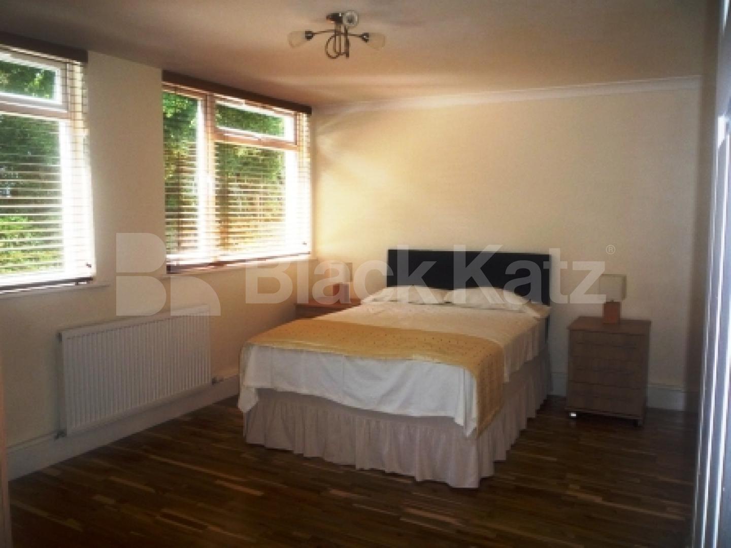 			1 Bedroom, 1 bath, 1 reception Flat			 Hornsey Lane Gardens, HIGHGATE