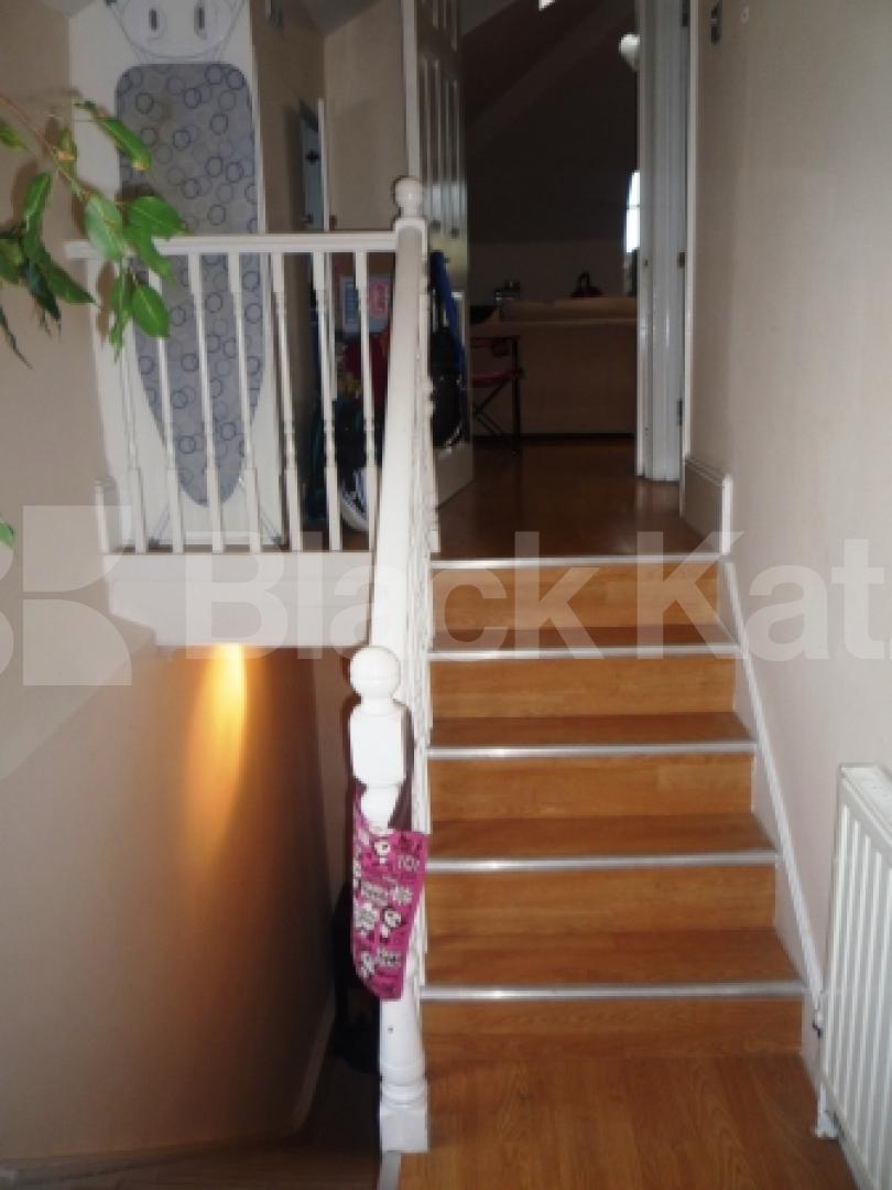 			LET, 2 Bedroom, 1 bath, 1 reception Flat			 Crouch Hill, CROUCH END N8