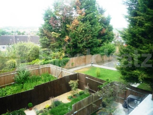 			2 Bedroom, 1 bath, 1 reception Flat			 Hillfield Avenue, CROUCH END