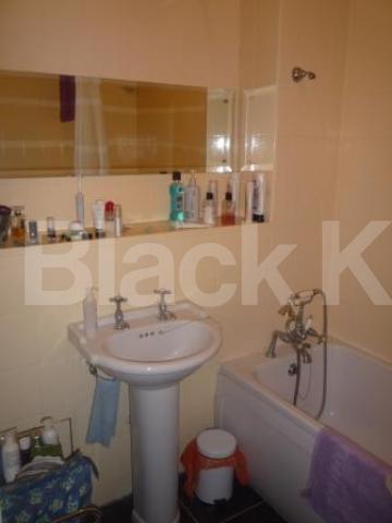 			LET, 1 Bedroom, 1 bath, 1 reception Flat			 Alexandra Park Road, MUSWELL HILL