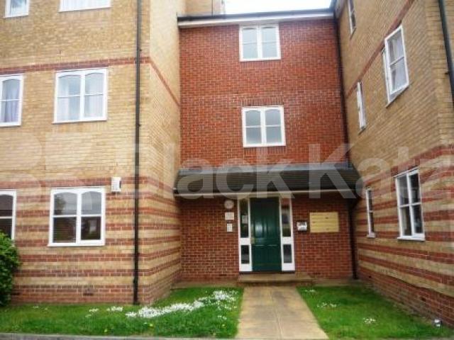 			2 Bedroom, 1 bath, 1 reception Apartment			 Lucas Gardens, EAST FINCHLEY