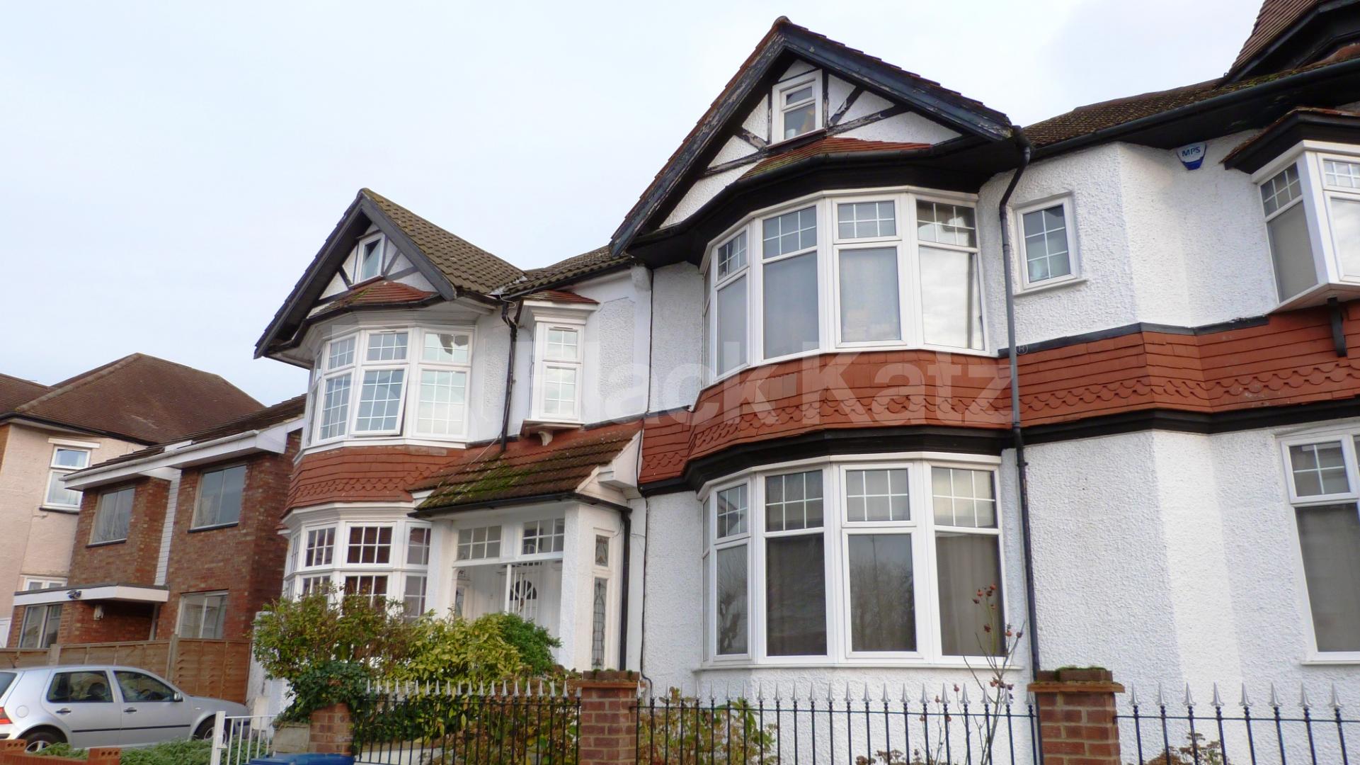 			2 Bedroom, 1 bath, 1 reception Flat			 Stanhope avenue, Finchley