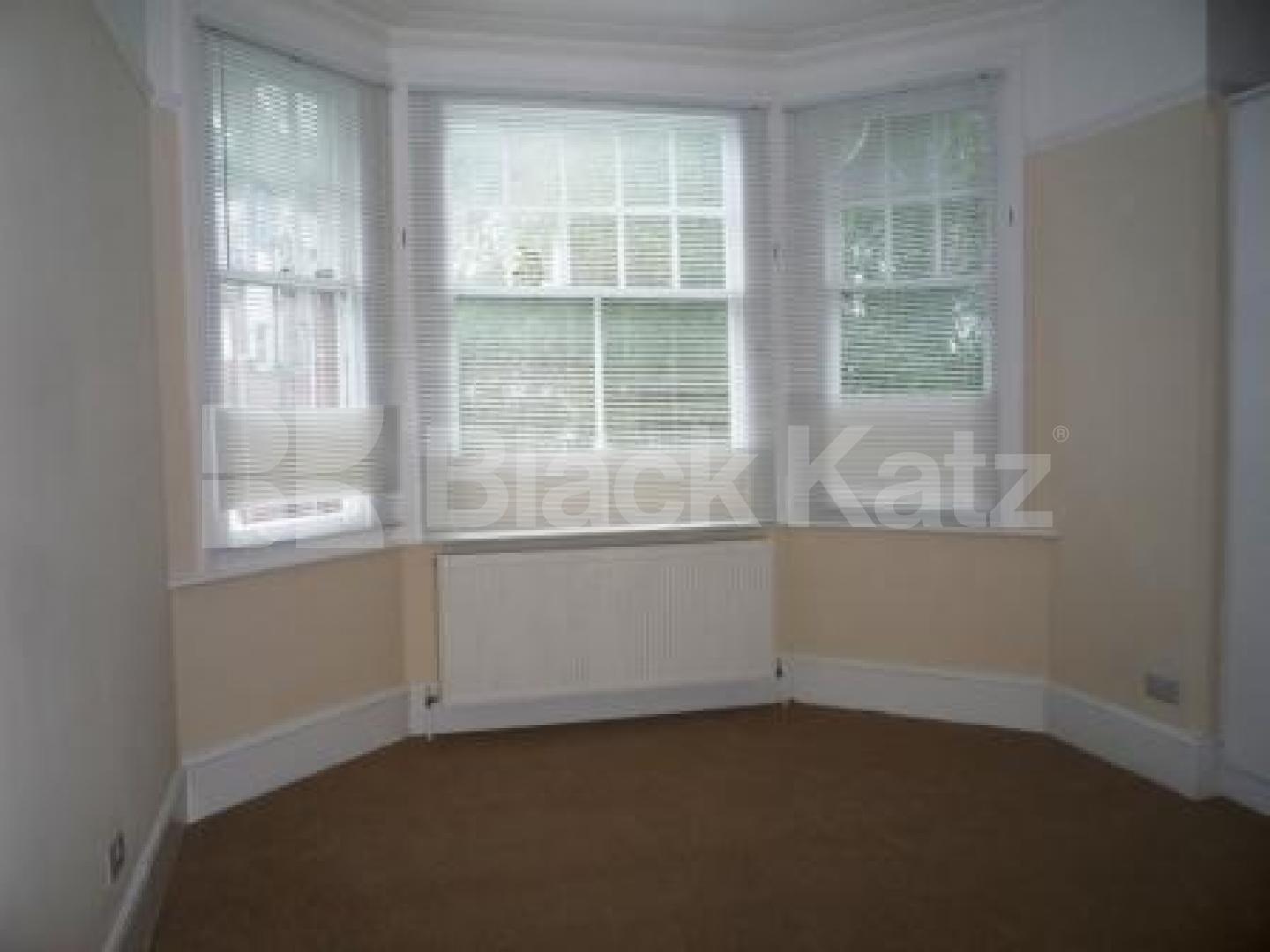 			3 Bedroom, 1 bath, 1 reception Flat			 Dukes Avenue, MUSWELL HILL