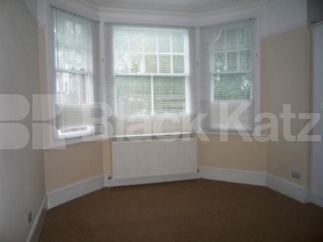			3 Bedroom, 1 bath, 1 reception Flat			 Dukes Avenue, MUSWELL HILL