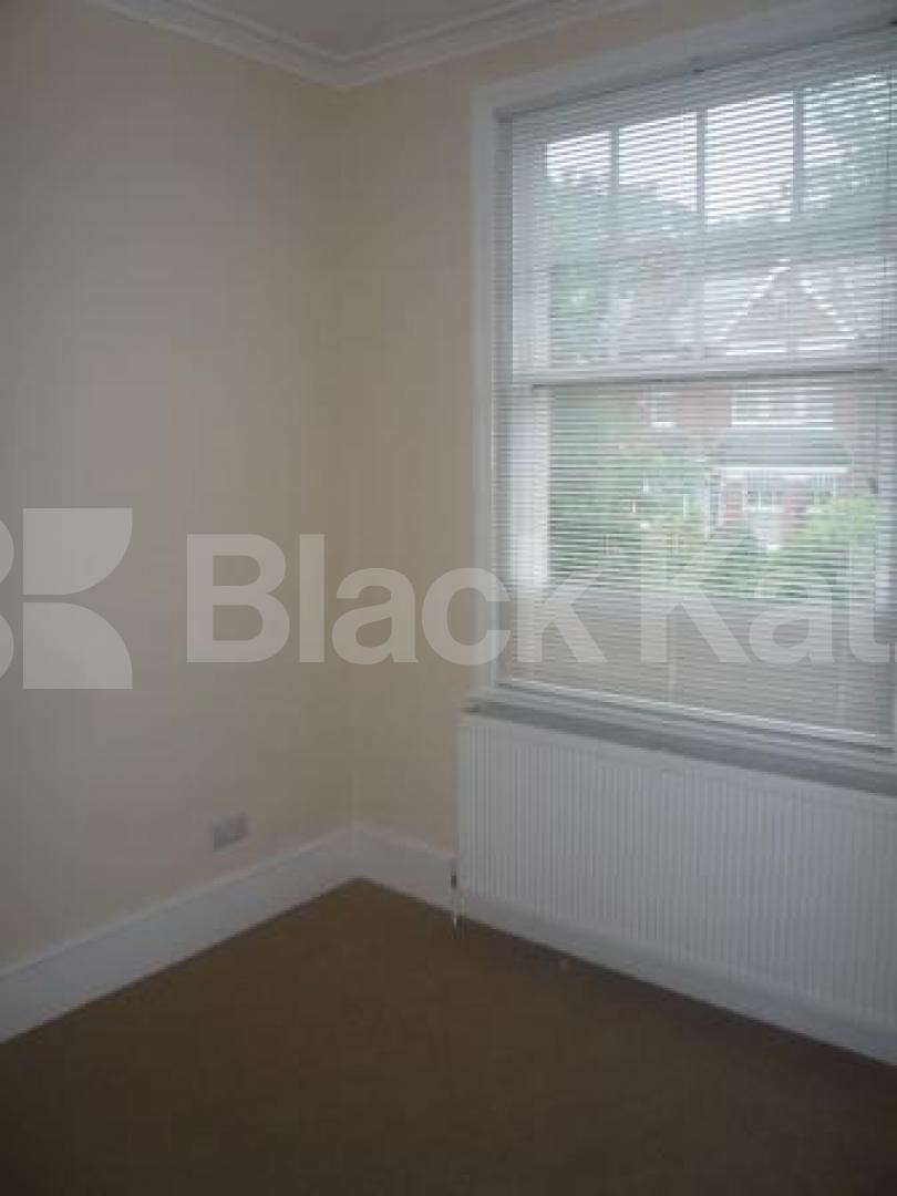 			3 Bedroom, 1 bath, 1 reception Flat			 Dukes Avenue, MUSWELL HILL