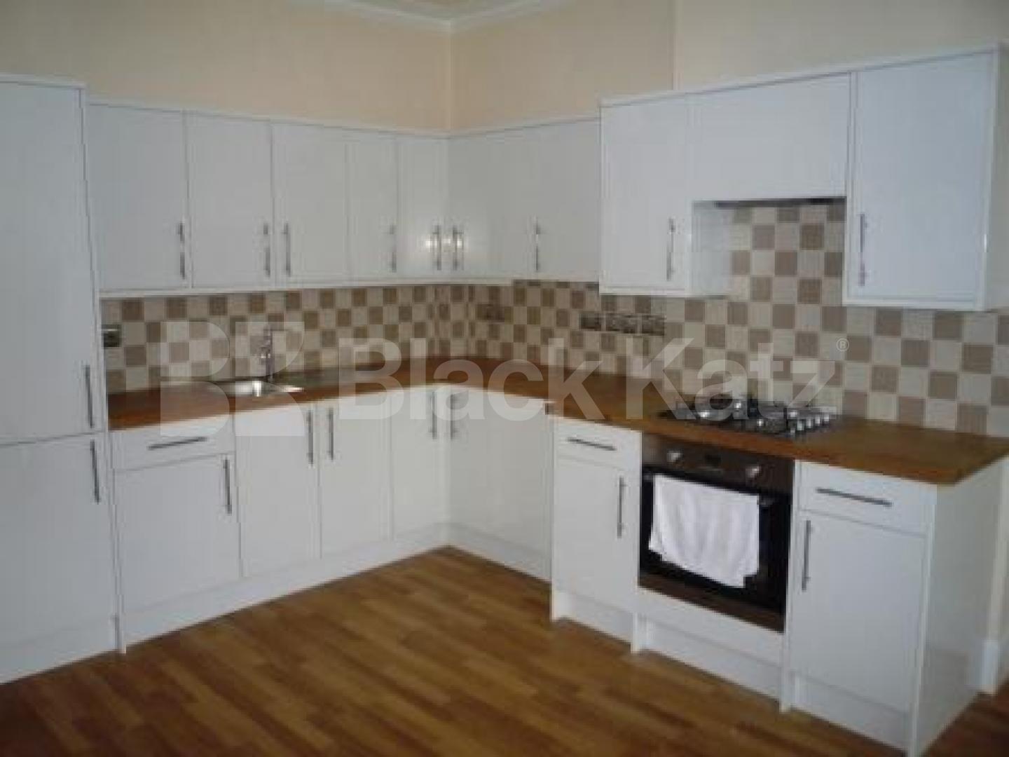 			3 Bedroom, 1 bath, 1 reception Flat			 Dukes Avenue, MUSWELL HILL