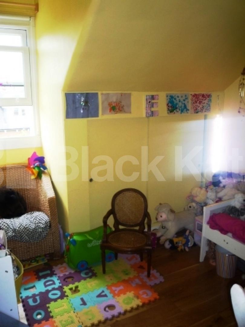 			2 Bedroom, 1 bath, 1 reception Flat			 Hillfield Avenue, CROUCH END