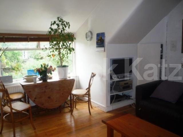 			2 Bedroom, 1 bath, 1 reception Flat			 Hillfield Avenue, CROUCH END