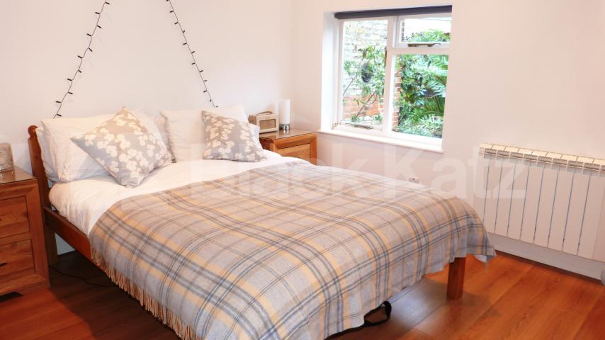 			1 Bedroom, 1 bath, 1 reception Flat			 Elder Avenue, Crouch End