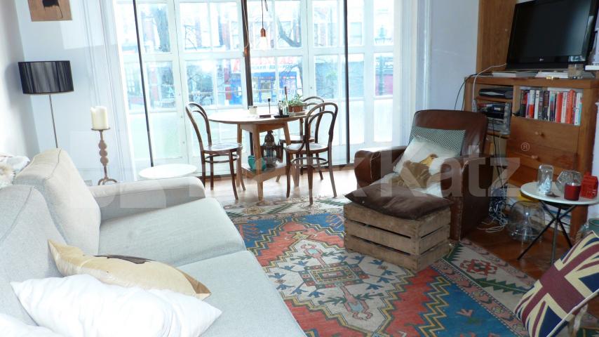 			A 3 bed Coach house in the heart of Hornsey, 3 Bedroom, 1 bath, 1 reception House			 Hornsey High Street, Hornsey