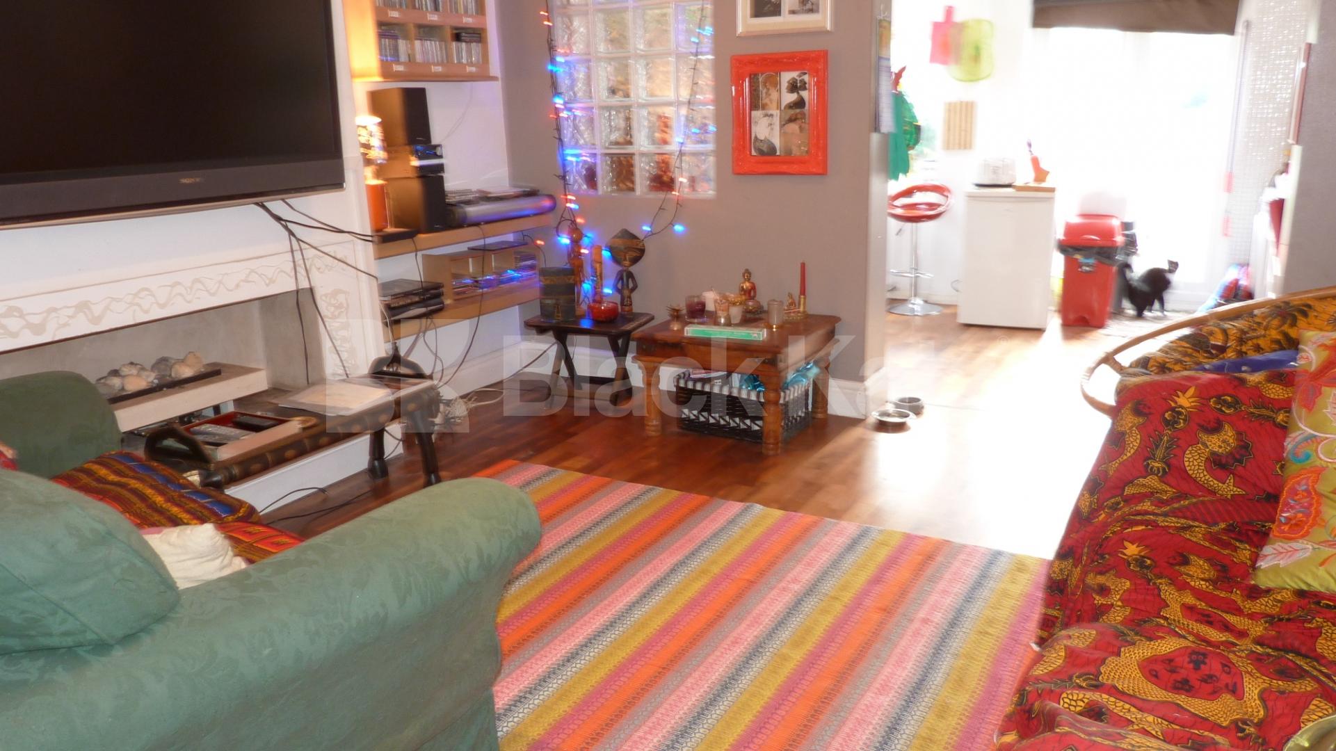 			Inclusive Of All Bills !, Studio Apartment, 1 bath, 1 reception Studio			 Hampden Road, Muswell Hill