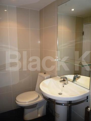 			3 Bedroom, 1 bath, 1 reception Flat			 High Street, HORNSEY 