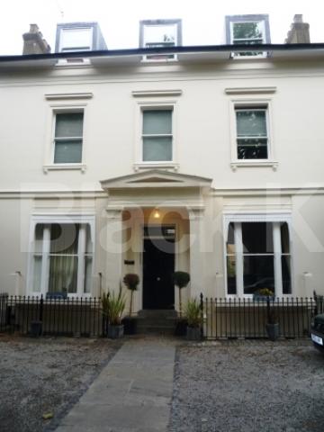 			3 Bedroom, 1 bath, 1 reception Flat			 High Street, HORNSEY 