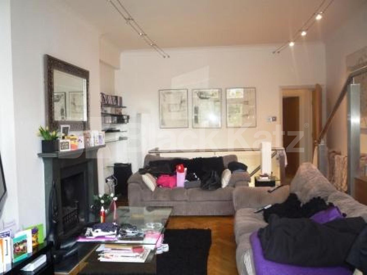 			2 Bedroom, 1 bath, 1 reception Flat			 Donovan Avenue, MUSWELL HILL