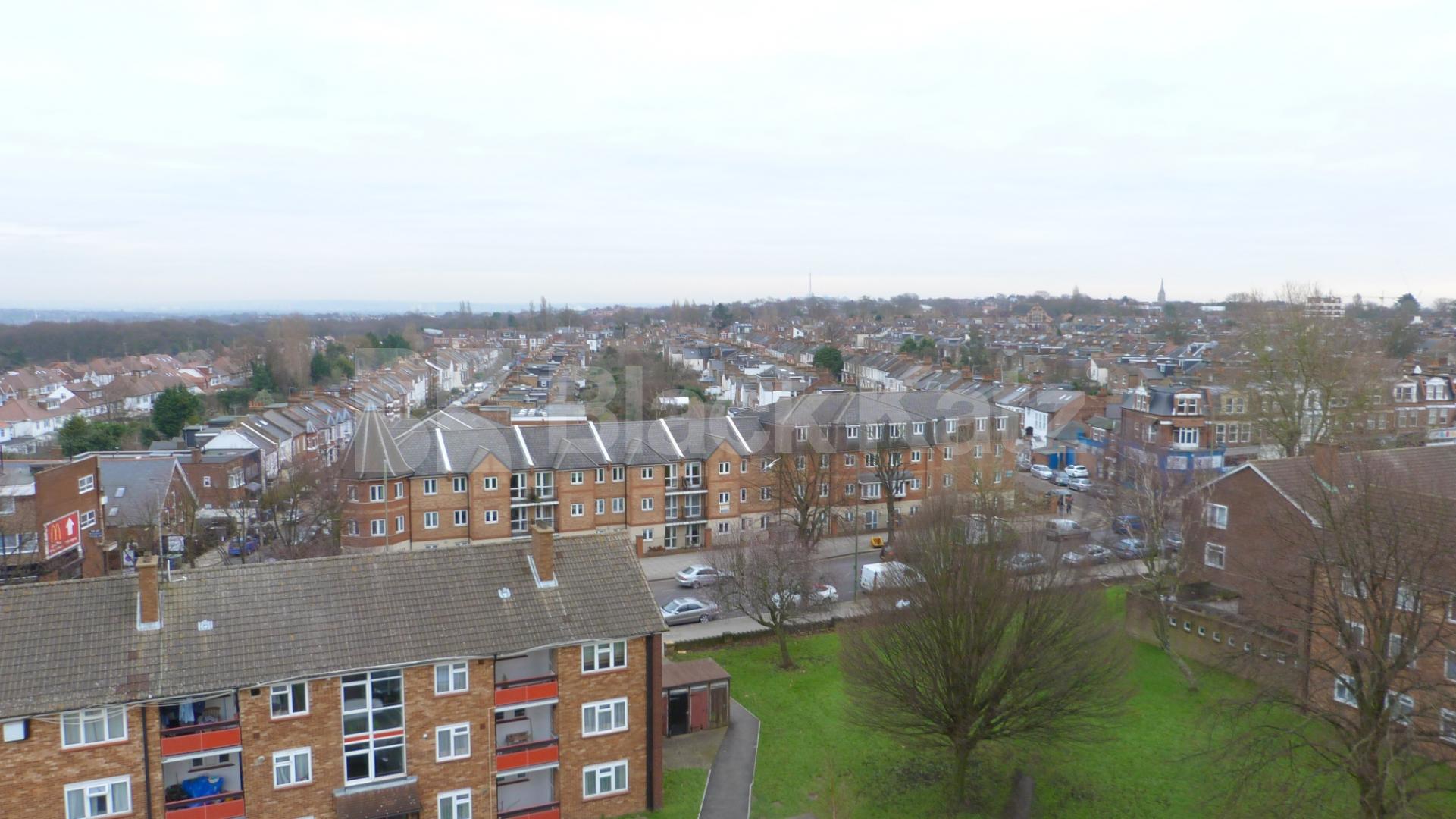			3 Bedroom, 1 bath, 1 reception Apartment			 Norfolk Close, East Finchley