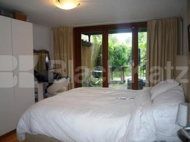 			2 Bedroom, 1 bath, 1 reception Flat			 Donovan Avenue, MUSWELL HILL