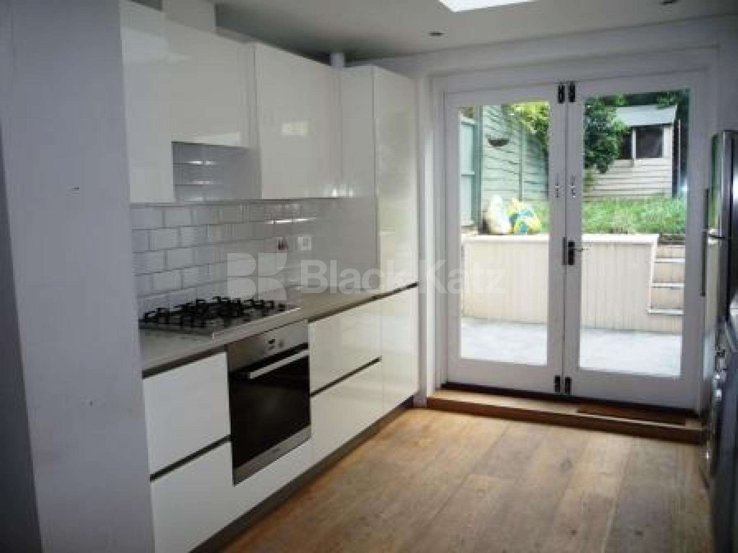 			LET, 2 Bedroom, 1 bath, 1 reception Flat			 Northwood Road, HIGHGATE N6