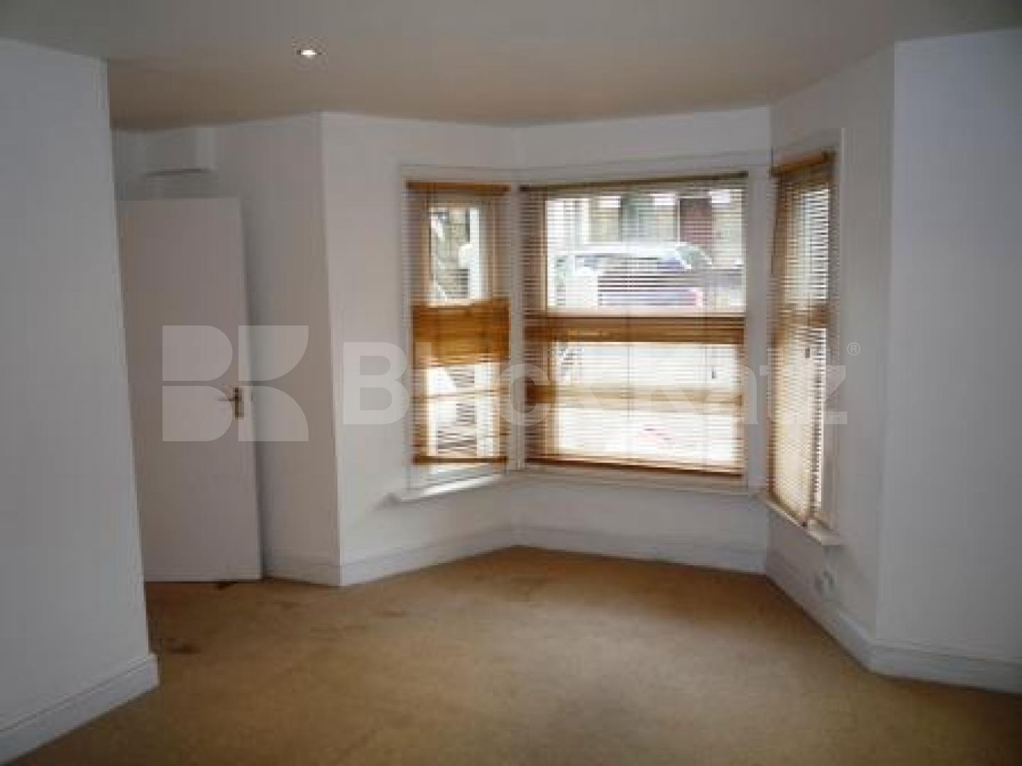 			LET, 2 Bedroom, 1 bath, 1 reception Flat			 Northwood Road, HIGHGATE