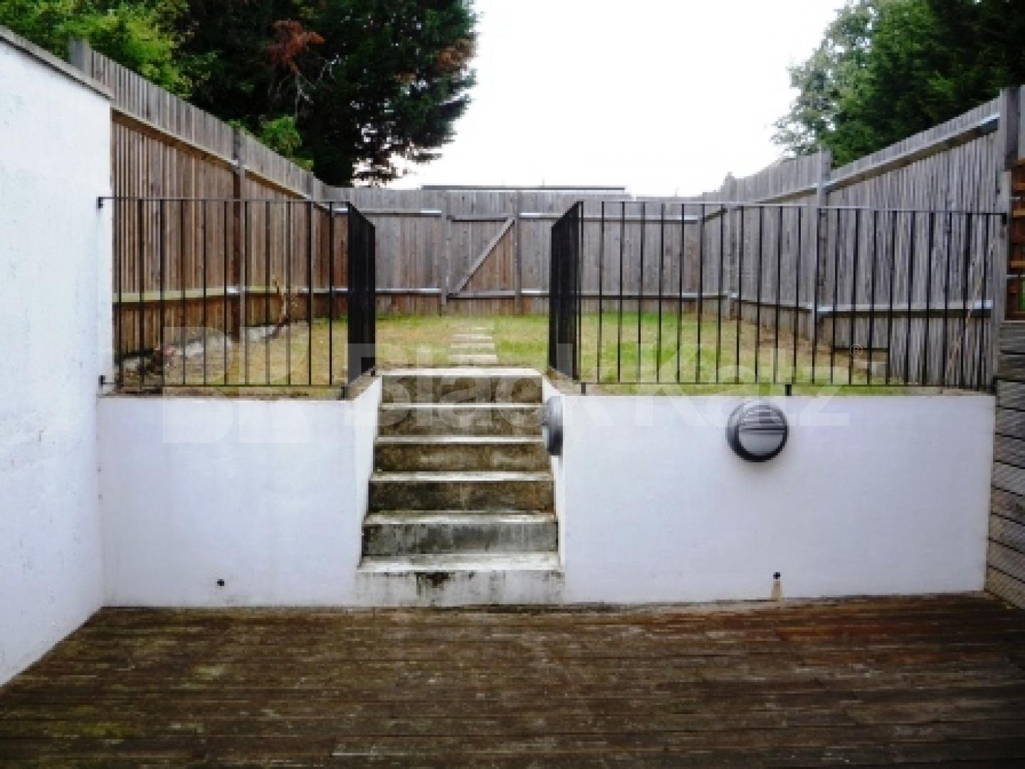 			LET, 1 Bedroom, 1 bath, 1 reception Ground Floor Flat			 Hillfield Avenue, CROUCH END