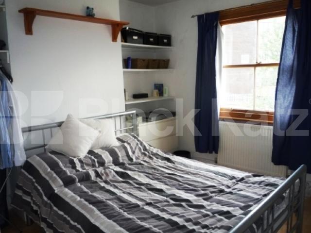 			NEW INSTRUCTION!, 2 Bedroom, 1 bath, 1 reception House			 Ringslade Road, WOOD GREEN