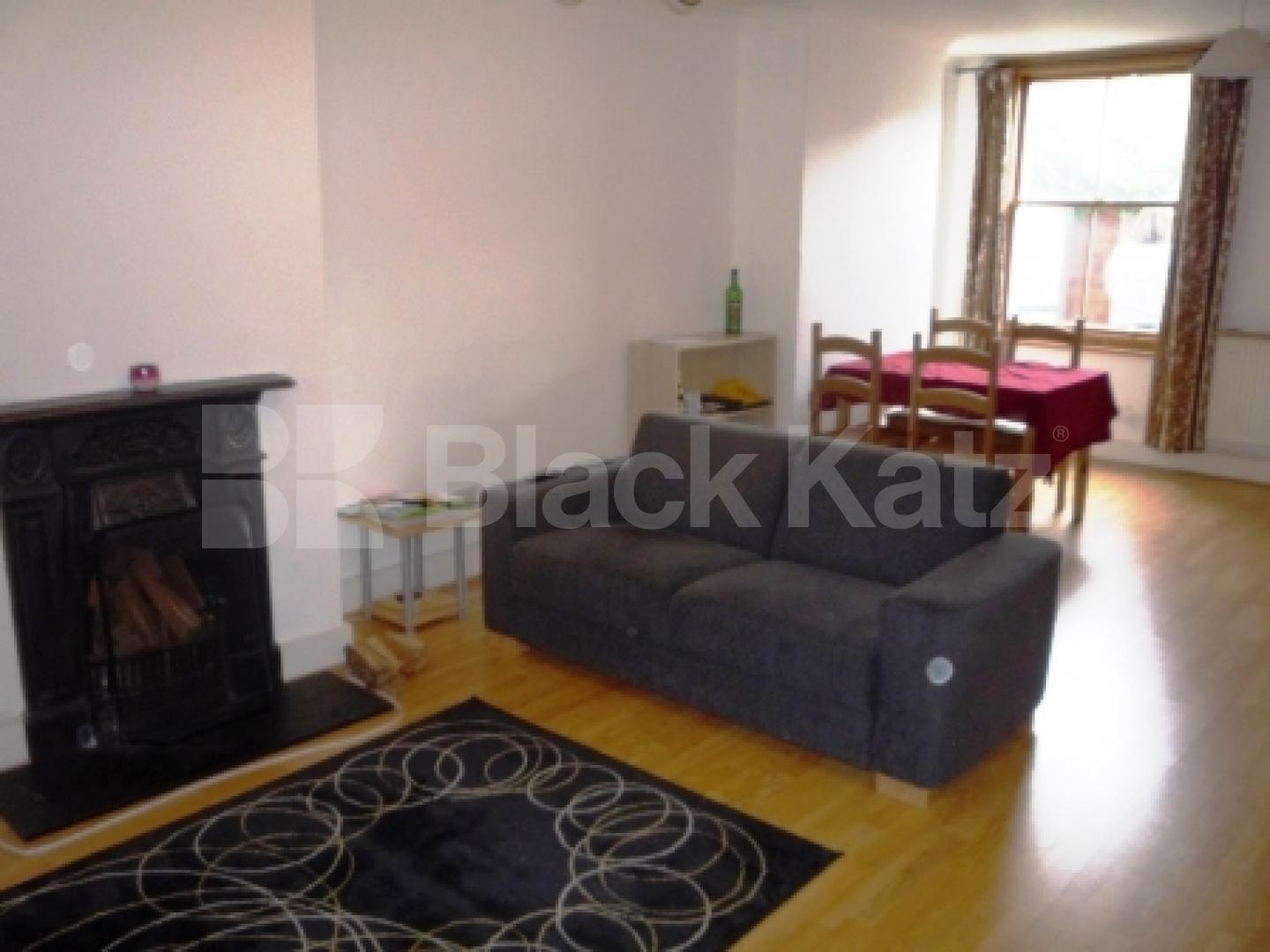 			NEW INSTRUCTION!, 2 Bedroom, 1 bath, 1 reception House			 Ringslade Road, WOOD GREEN