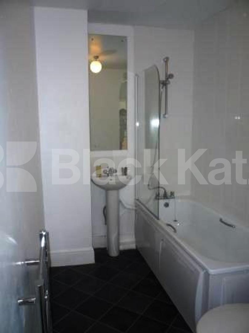 			2 Bedroom, 1 bath, 1 reception Flat			 Dukes Avenue, MUSWELL HILL