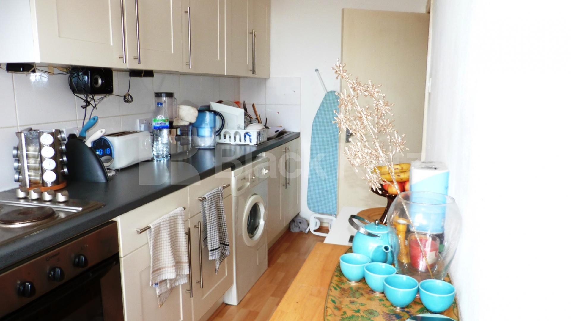 			1 Bedroom, 1 bath, 1 reception Flat			 Tottenham Lane, Crouch end