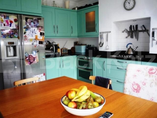 			BRAND NEW HOUSE WITH UNIQUE PRIVATE GARDEN!, 4 Bedroom, 1 bath, 1 reception House			 Linzee Road, CROUCH END