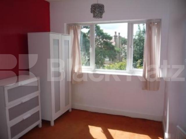 			3 Bedroom, 1 bath, 1 reception House			 Lightfoot Road, CROUCH END