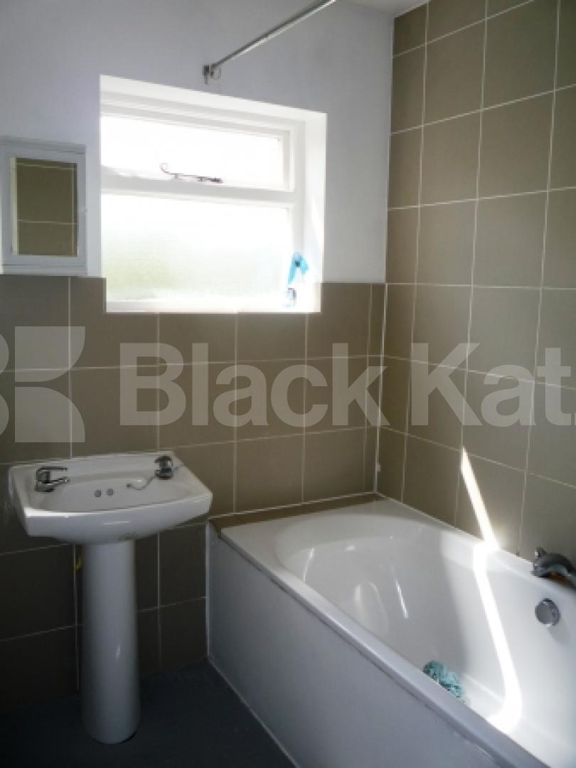 			3 Bedroom, 1 bath, 1 reception House			 Lightfoot Road, CROUCH END