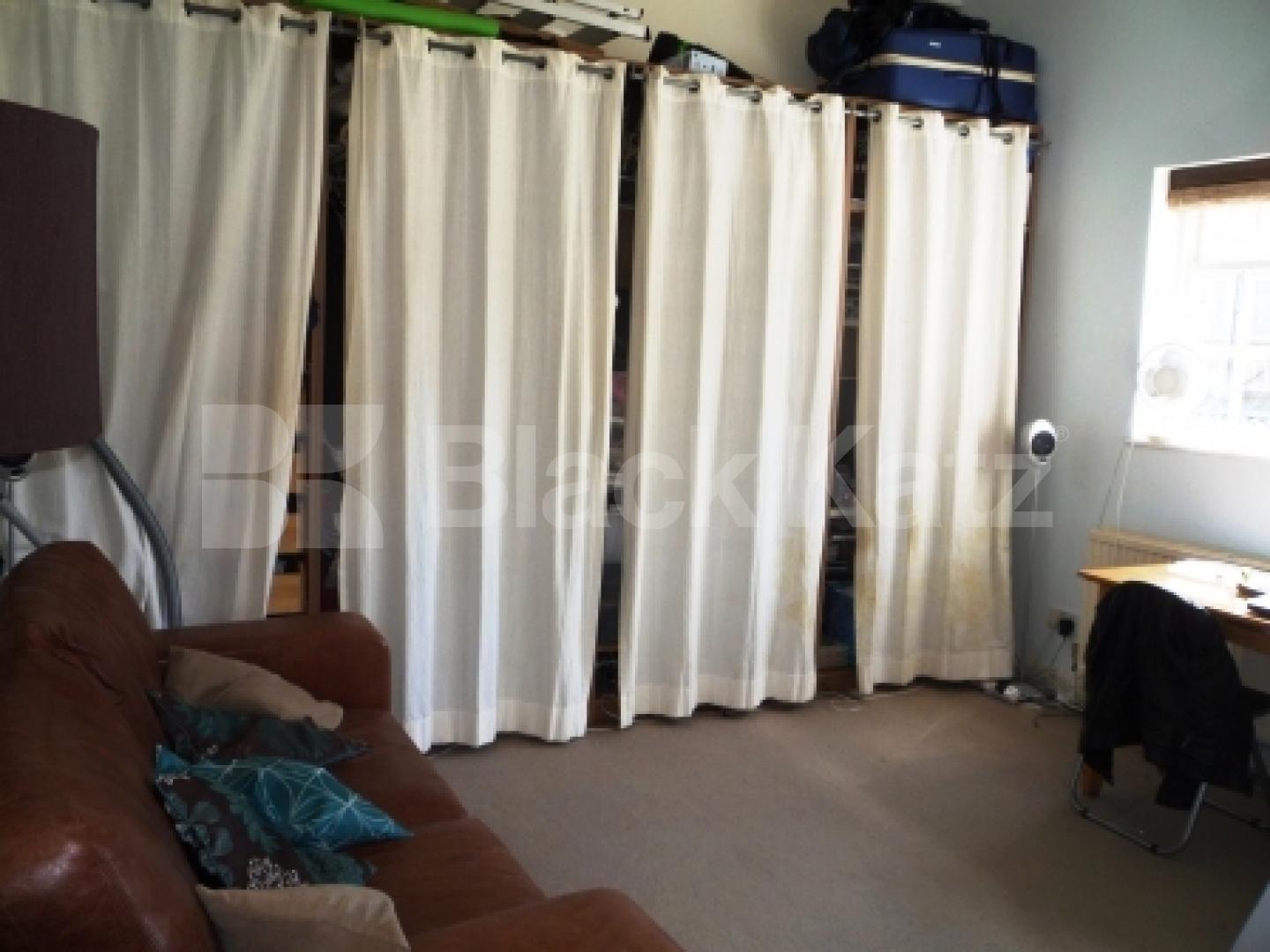 			NEW INSTRUCTION!, 1 Bedroom, 1 bath, 1 reception Flat			 Newnham Road, WOOD GREEN