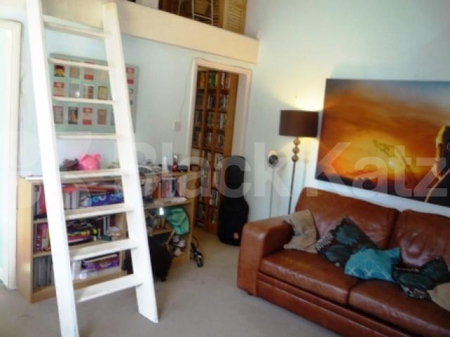 			NEW INSTRUCTION!, 1 Bedroom, 1 bath, 1 reception Flat			 Newnham Road, WOOD GREEN